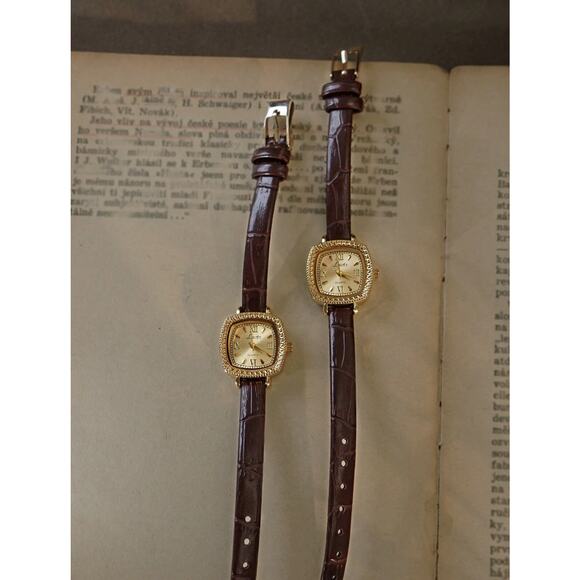 Vintage Unique Dainty Elegant Women\'s Brown Leather Strap Gold Square Watch main image 5